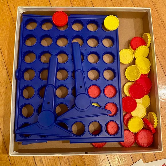 Vintage Connect 4 Game - Picture 2 of 3